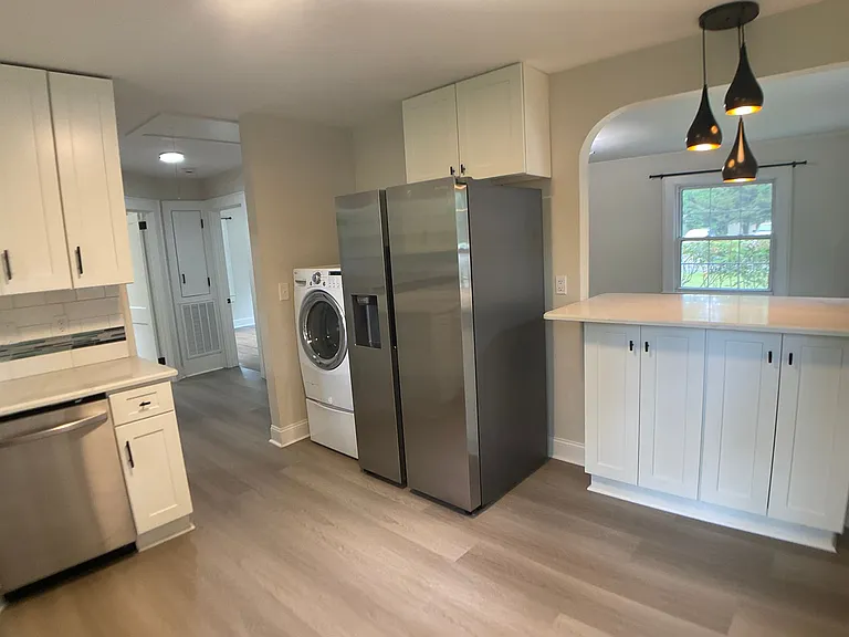 1015 Washington St — Photo 5