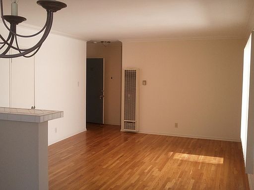 1st image of 11965 Montana Ave APT 10