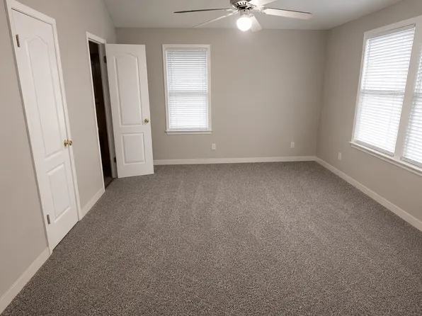 2007 Esterly Ave, Kansas City, KS 66103
