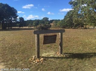 88 Oyster Pond Rd, Edgartown, MA 02539