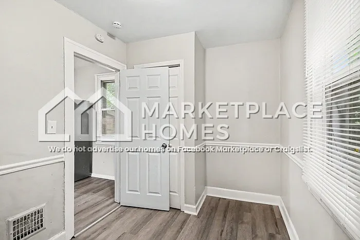 22046 Birchwood Ave — Photo 16