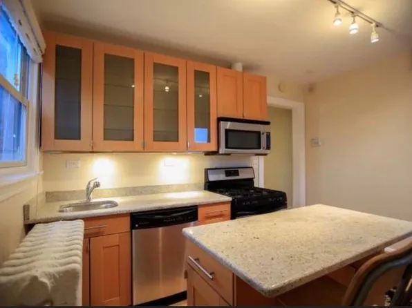 1912 Brown Ave #2, Evanston, IL 60201