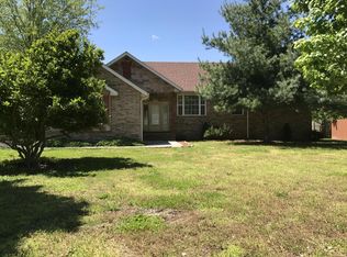 719 N Delaware Town Rd, Nixa, MO 65714