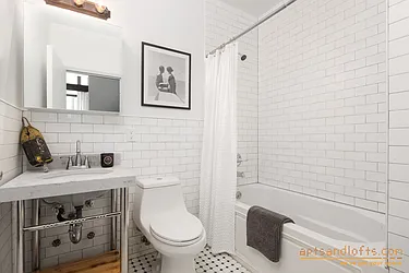 Rented by aptsandlofts.com