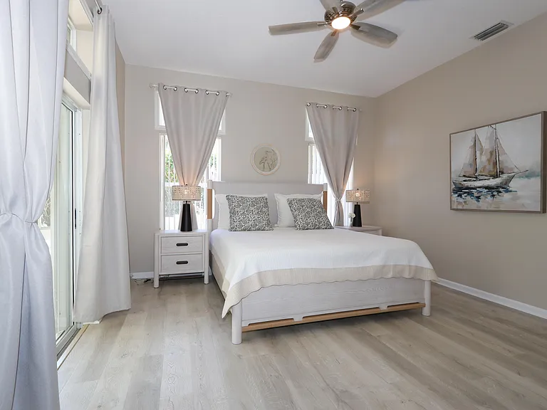 400 Seaside Ln — Photo 10