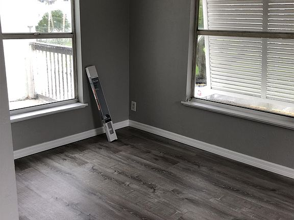 5th image of 107 Washington St APT 7