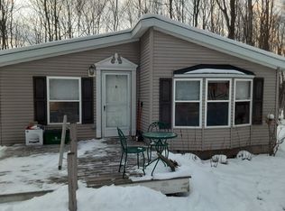 7907 E Winding Pine Ct, Alanson, MI 49706