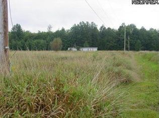 693 Housel Craft Rd, Cortland, OH 44410