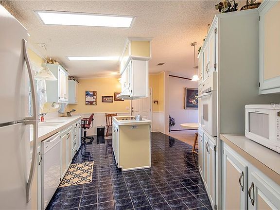 4th image of 38437 Langlois Pl