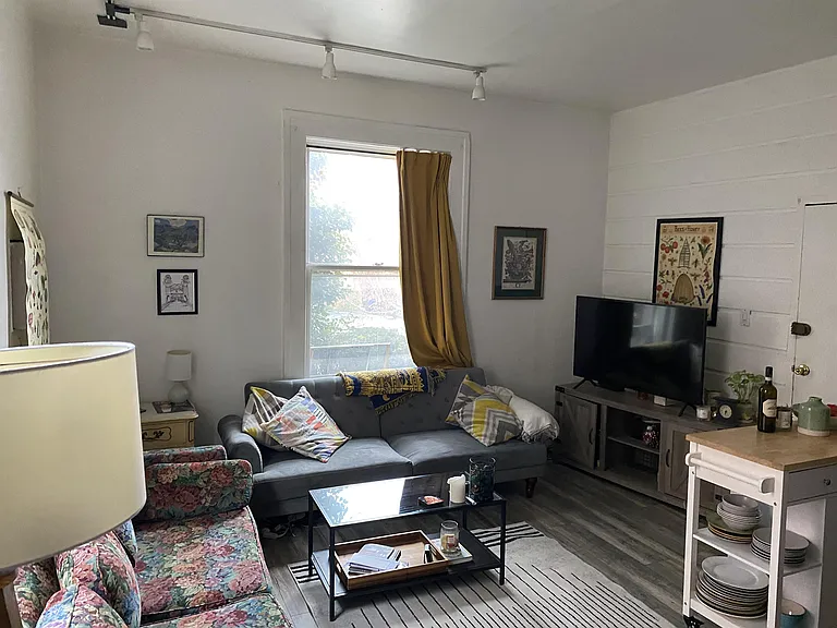 314 Stratford Avenue - 3 — Photo 6