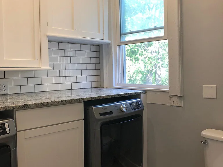 214 Green St #1 — Photo 39