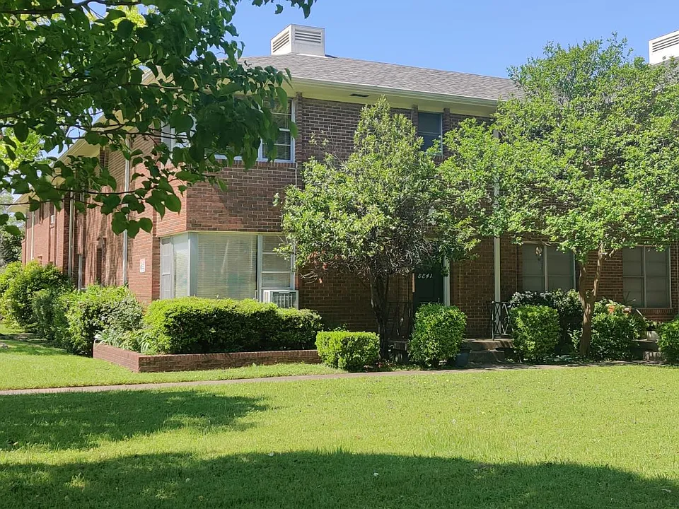 8801 Gaston Pkwy