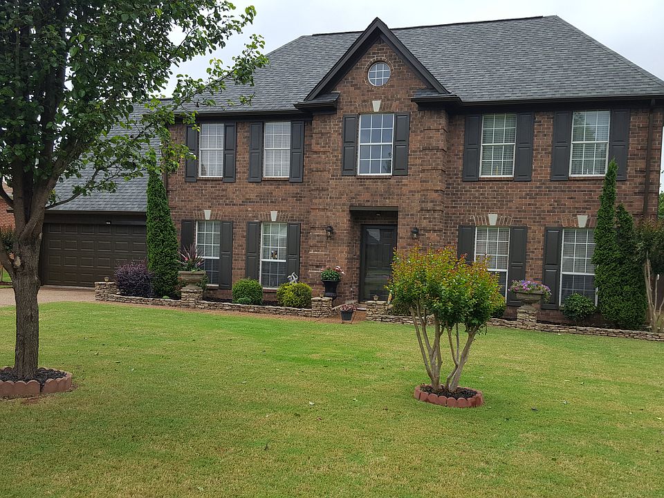 2nd image of 115 Harpers Hop Dr