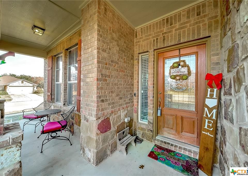 1st image of 5508 English Oak Dr