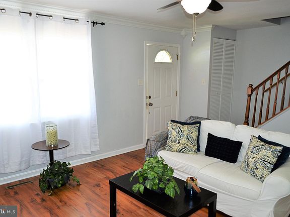 3rd image of 574 Millshire Dr