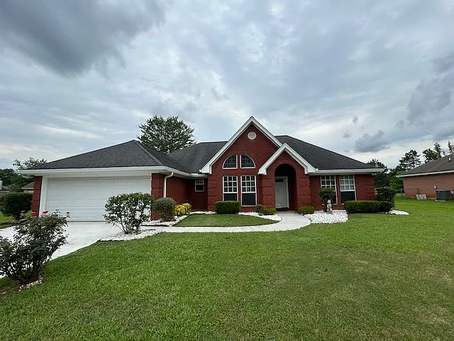 3 bed, $2,250 — Photo 2