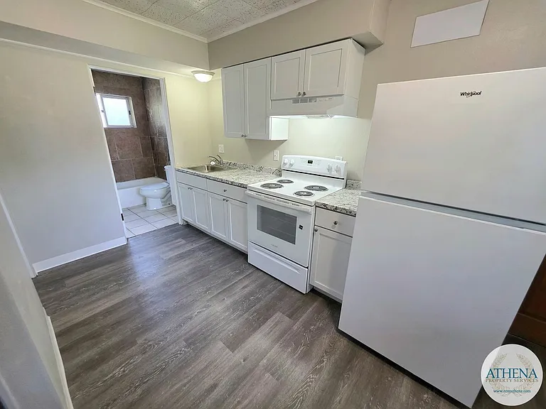 622 Bellevue St — Photo 3
