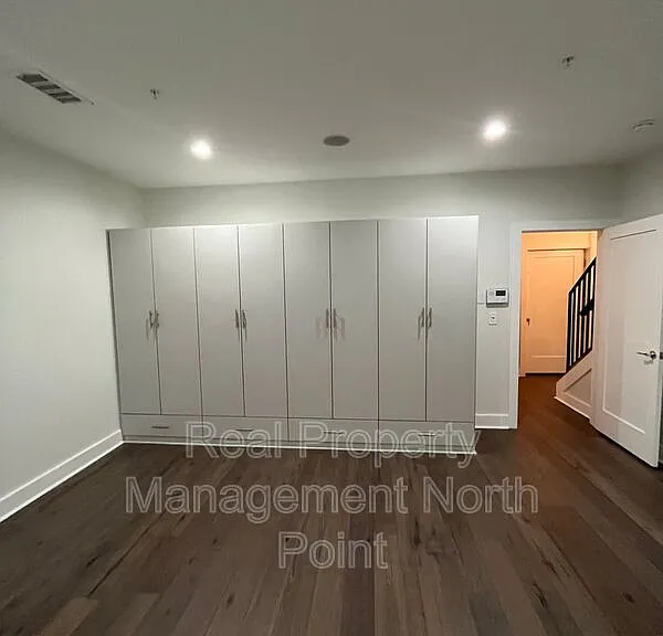 111 Birch St — Photo 36