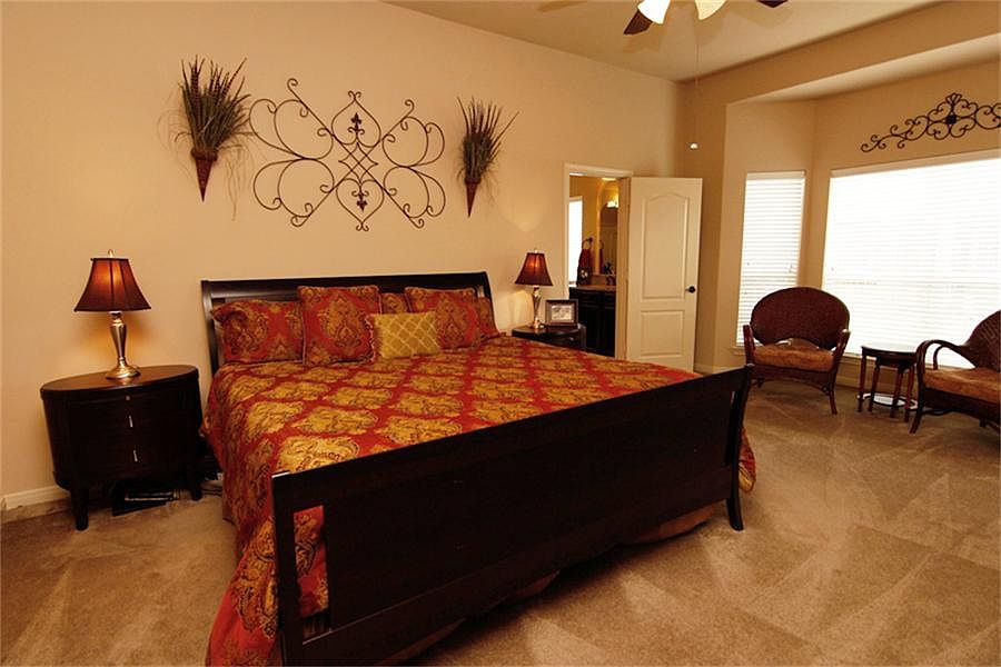 Spacious master suite