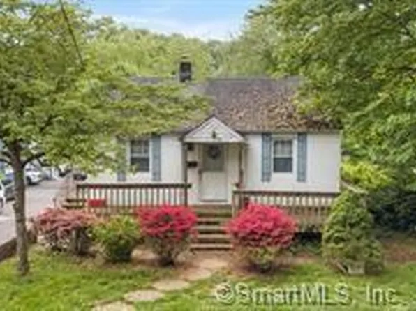 137 Columbus Place, Stamford, CT 06907