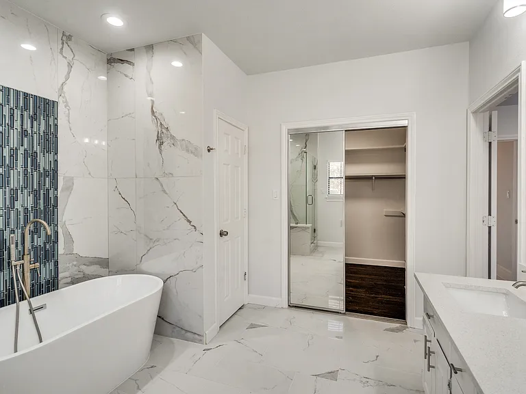 5308 Brougham Ln — Photo 6