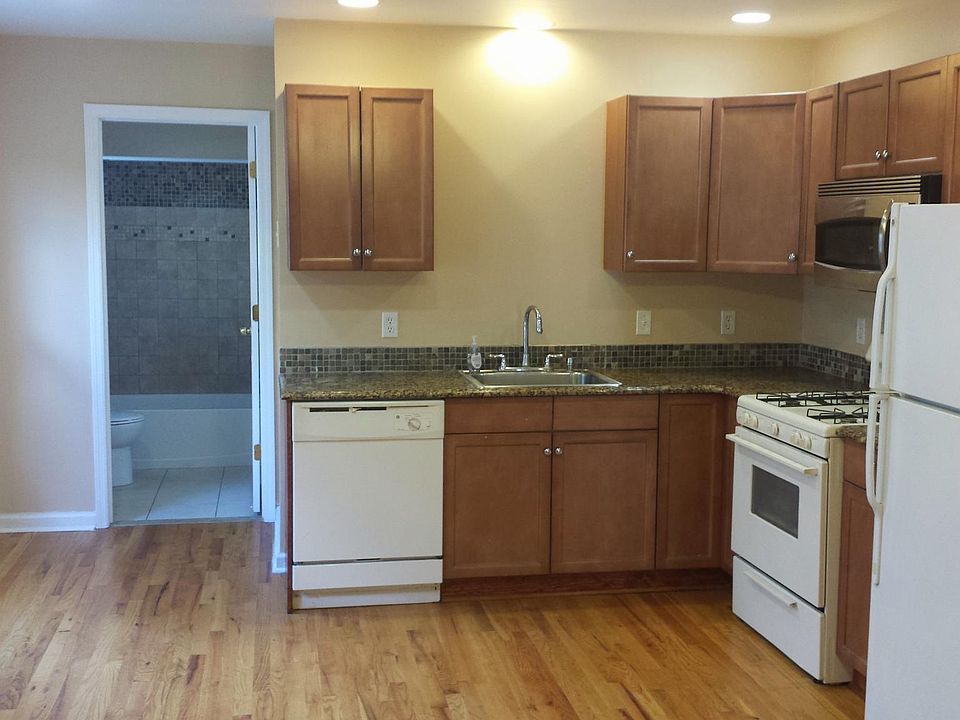 1st image of 16 Lafayette St Floor 2