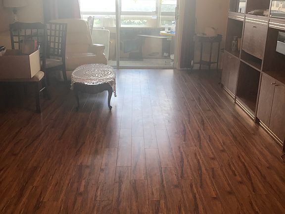 5th image of 1401 NE Miami Gardens Dr APT 486