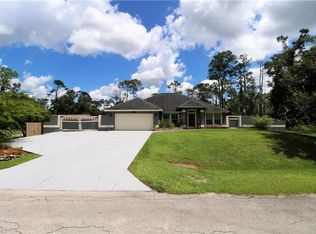 2318 Monroe Ave, Alva, FL 33920