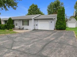 1441 Glenridge Dr, Prescott, WI 54021