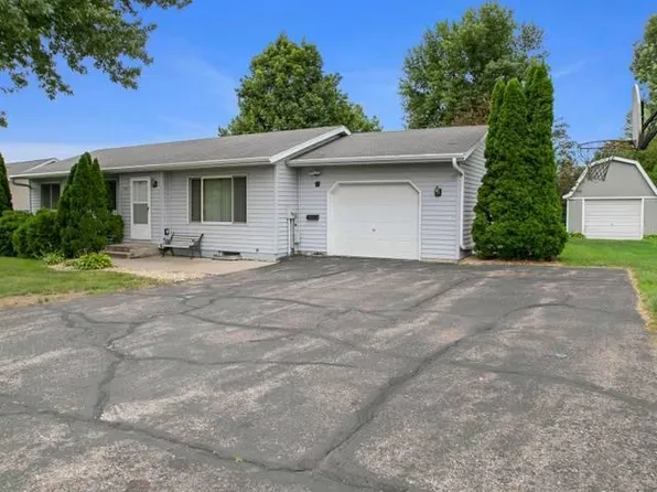 1441 Glenridge Dr, Prescott, WI 54021