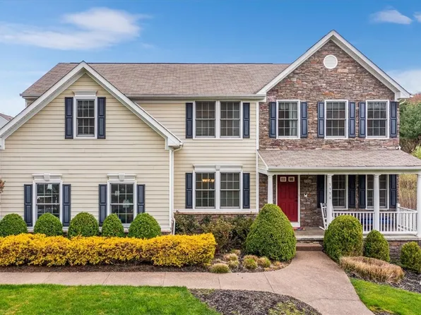 3996 Willow Creek Dr, Gibsonia, PA 15044