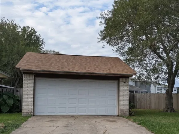 126 Waterford Dr, Victoria, TX 77901