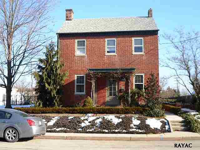1st image of 130 Hanover St