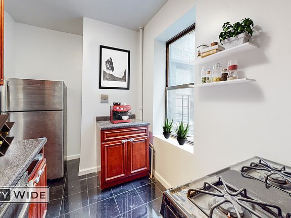 3rd image of 19-21 E 109th St #5