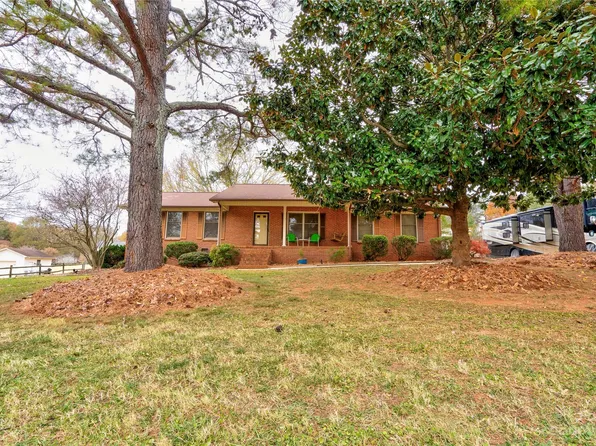 419 E Homestead Ave, Shelby, NC 28152
