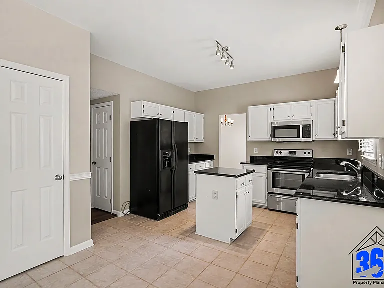 5524 Edgebury Rd — Photo 9
