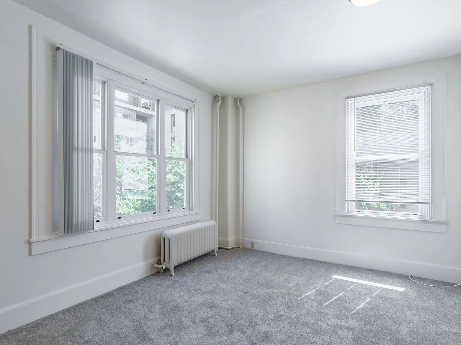 Cambridge Apartments — Photo 3