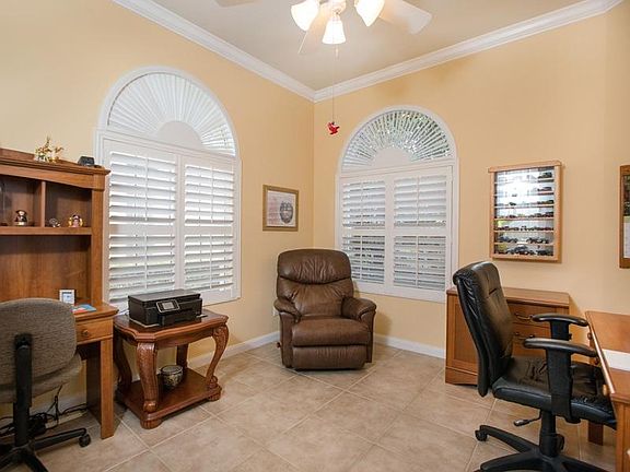 Home For Sale In Waterway Village