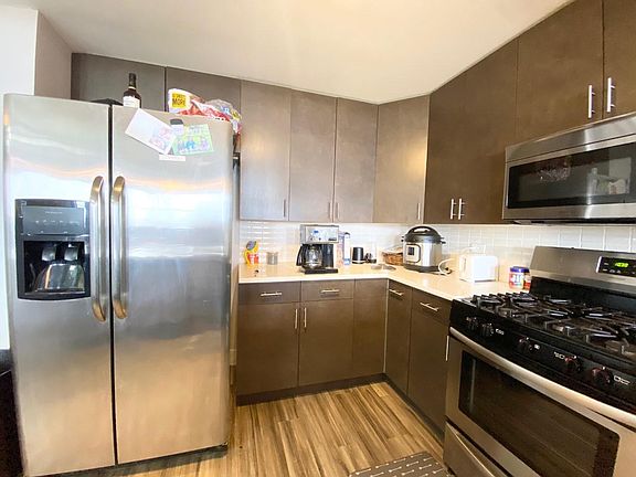 2nd image of 1310 N Milwaukee Ave #4