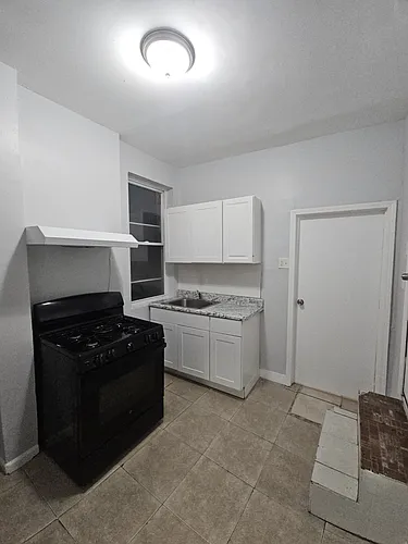 310 14th Ave Photo 1