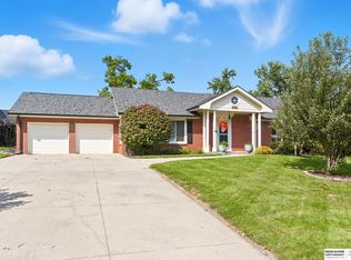 1524 S 126th St, Omaha, NE 68144