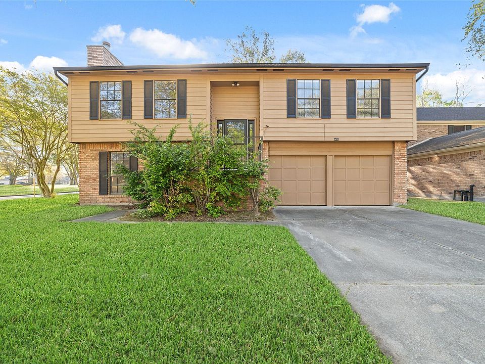 1st image of 8426 Laurel Trails Dr