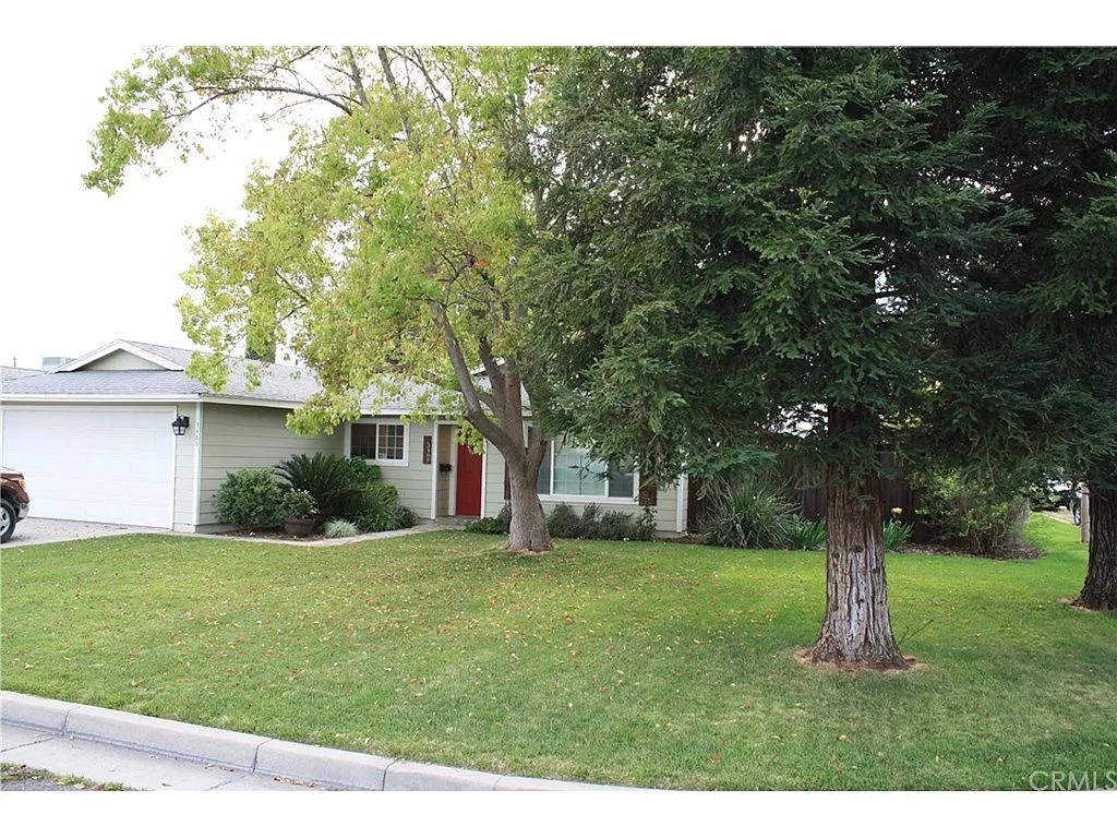 3489 Dakota St photo 1