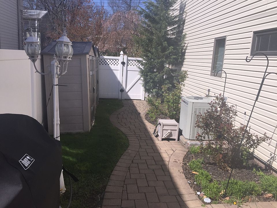1st image of 735 Craig Ave