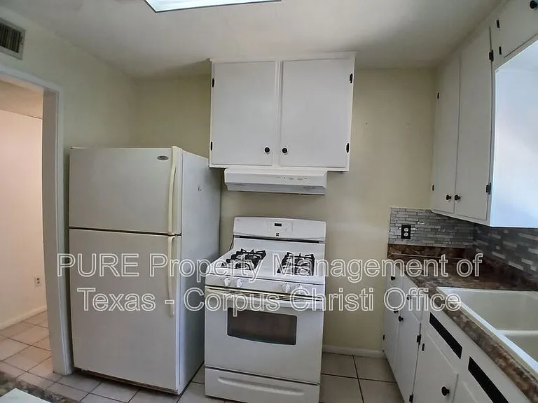 4701 Prinston Dr — Photo 14