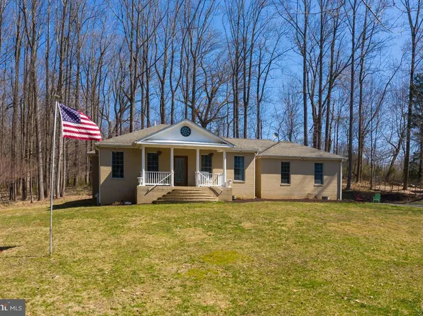 413 Windswept Ln, Brinklow, MD 20862