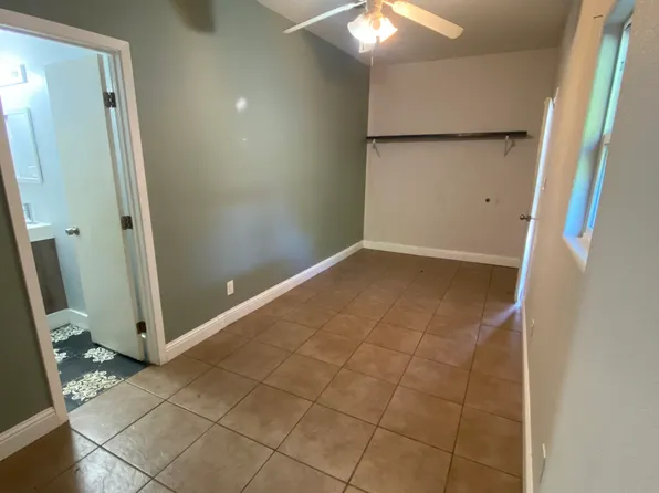 633 Hudson Ln, Modesto, CA 95351