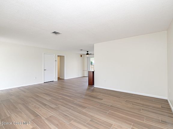 4th image of 115 Gary Ln