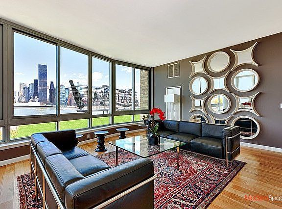 4th image of 4630 Center Blvd APT 601