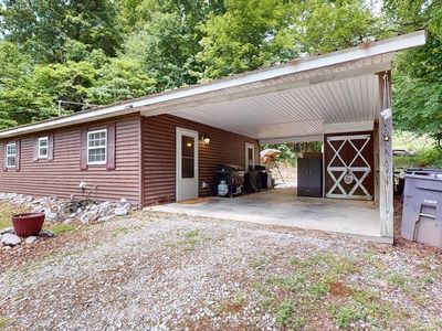 150 Megan Dr, Grand Rivers, KY, 42045